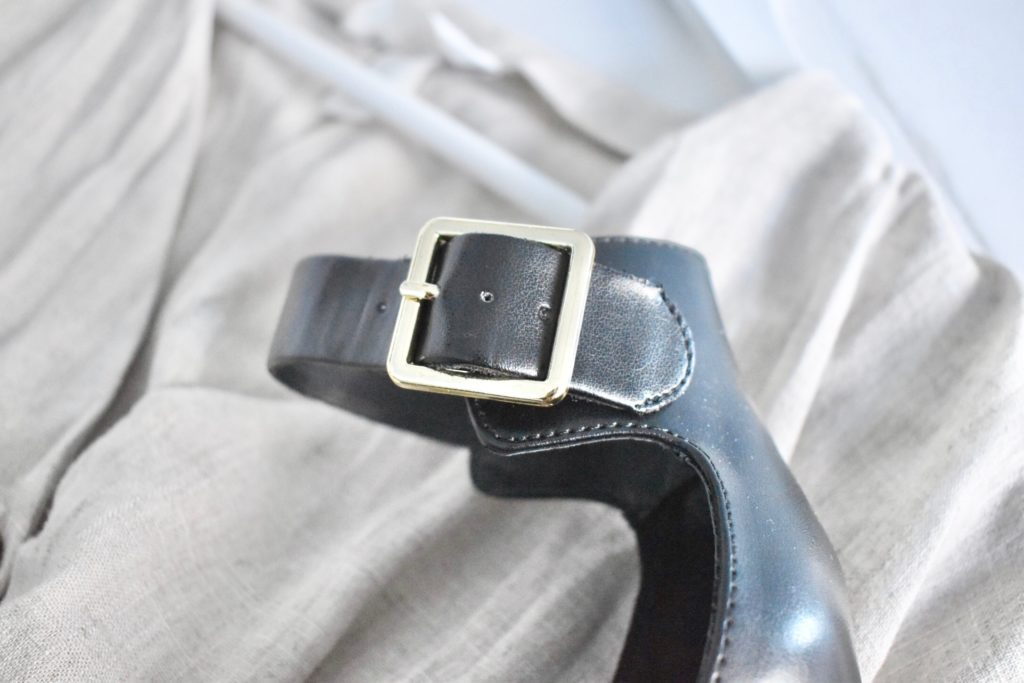 Steve Madden Shoe buckle