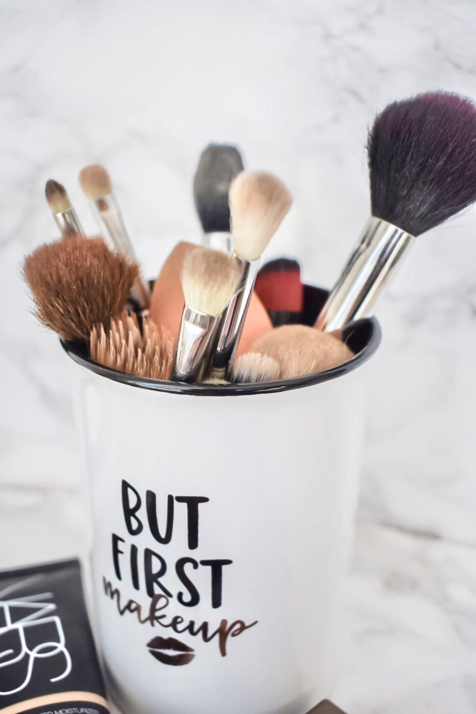 DIY: Make Up Brush Drying Rack  Makeup brushes, Diy makeup, Diy